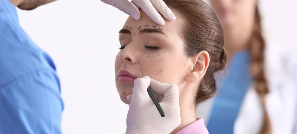 3-ways-plastic-surgery-helps-patients-stay-healthy-1